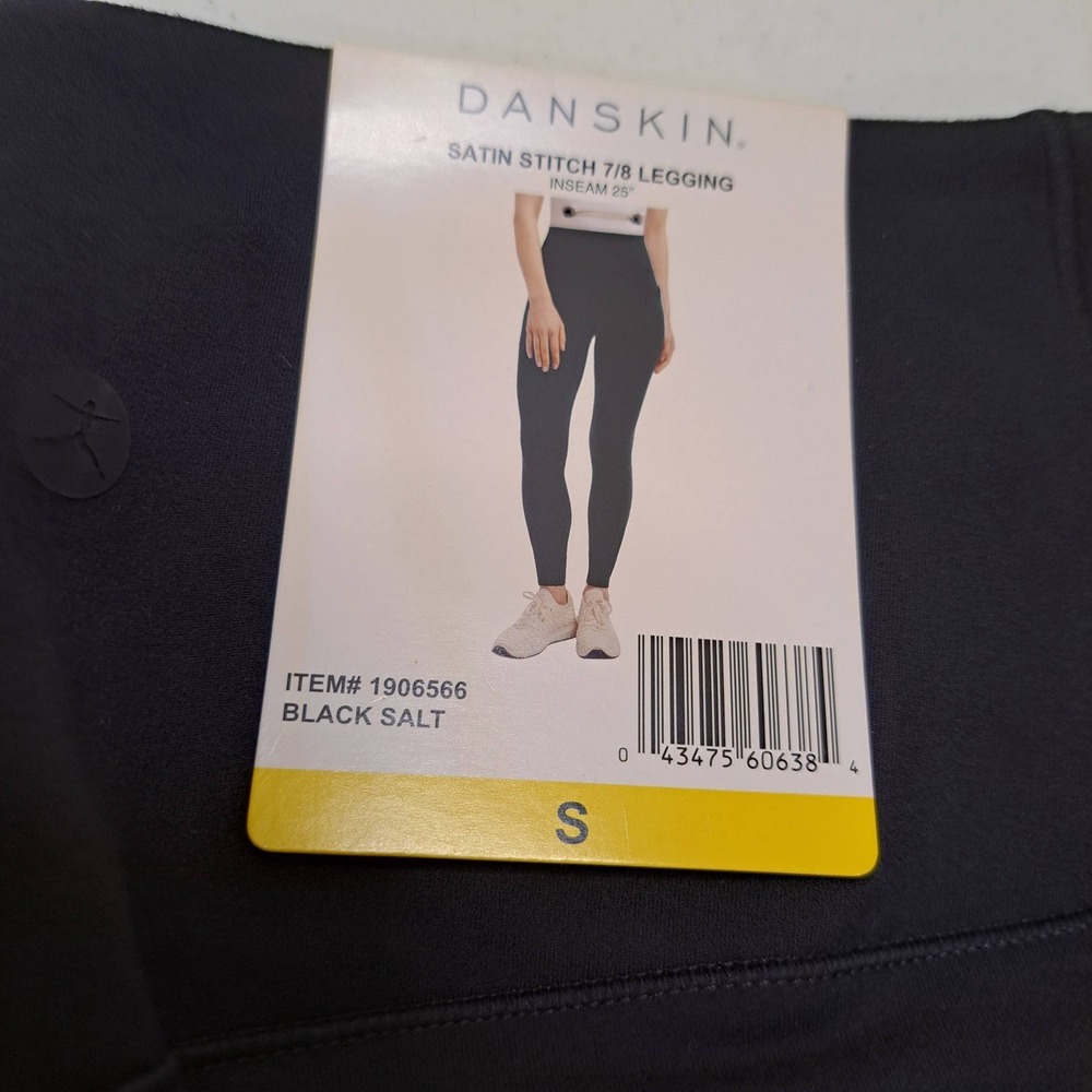 Danskin Womens Leggings Small Black Salt NWT Satin Stitch 7/8 1909-182